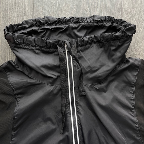 FABLETICS Ziva Jacket New With No Tag Size S - Picture 7 of 13